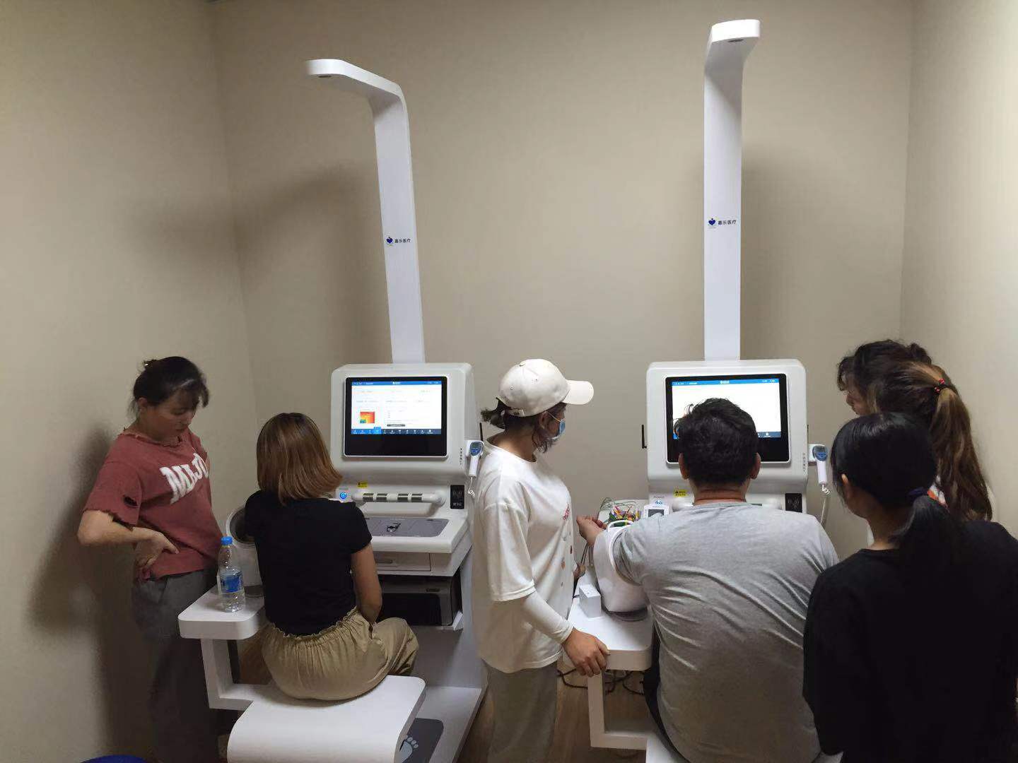 健康一體機(jī) 健康一體機(jī)